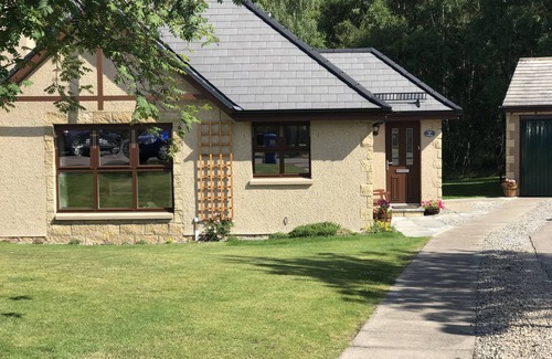 Aviemore Maison | Cairn Cottage Dalfaber