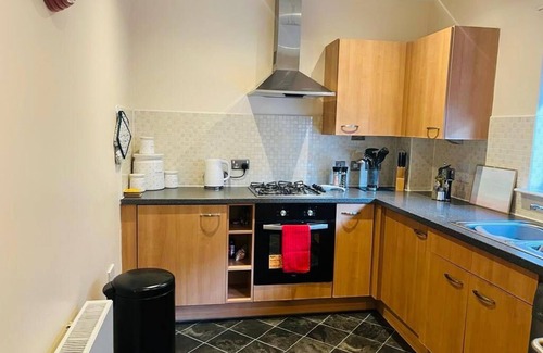 Niddrie Appartement | Cakemuir Detached House,3 Bed,Free Parking,Private Garden