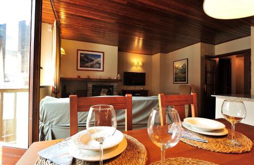 Garos Appartement | Cal Berg, Acogedor apartamento en Garòs cerca de Baqueira by Eth Flòc