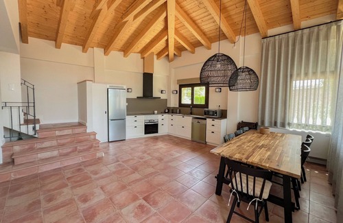 Vilanova de Meia Maison | Cal Gabarró - House for 12 people with swimming pool, WiFi, AC and BBQ
