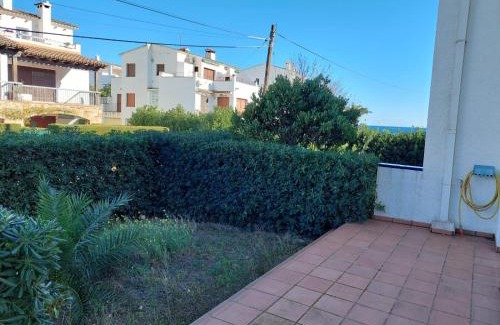 Llanca Appartement | Cal Pere Planta baja con jardin