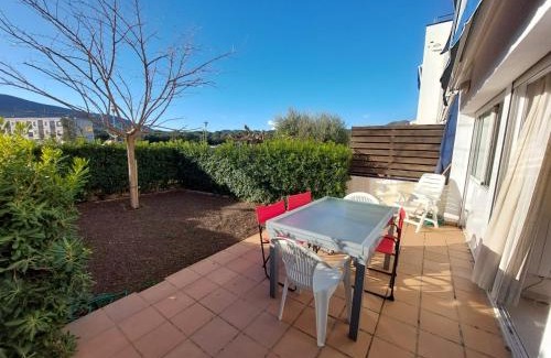 Llanca Appartement | Cal Pere Planta baja con jardin
