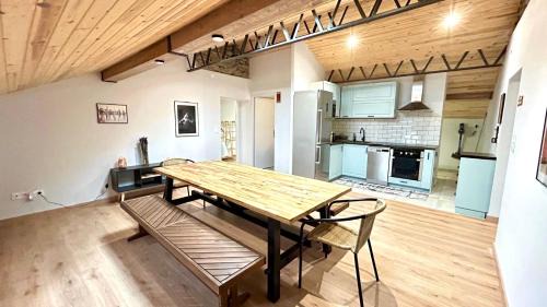 Err Appartement | CAL QUEROL ErR - max 13 pax