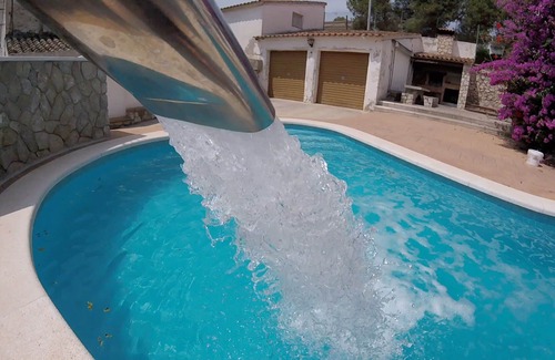 Canyelles Cottage | CAL VIVES avec piscine, barbecue, WI-FI et court de tennis à seulement 8 km de Sitges