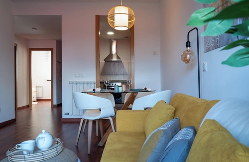 Puigcerda Appartement | Cal Xera - Cozy first floor with fireplace and private garden