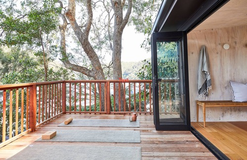 Berowra Waters Maison | Calabash Bay Lodge