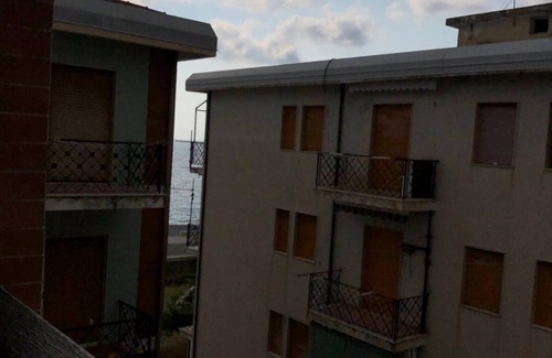 Falconara Albanese Appartement | Calabria Torremezzo - 3P Apartment in Residence on the seafront