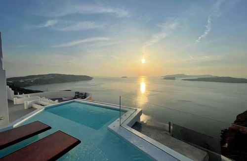Megalochori Villa | Unique villa privée sur Caldera Cliffs avec une exceptionnelle Sunset View