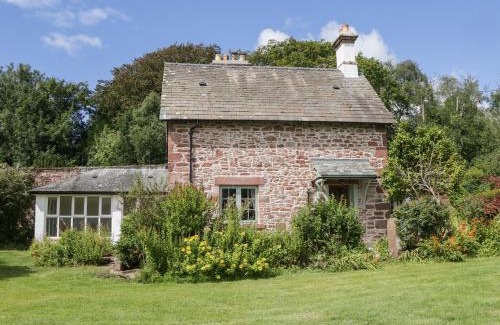 Holmrook Maison | Caldhu Cottage