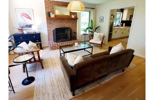 Purcellville Cabine | Cali's Mountain Hideaway - Peaceful Luxury Awaits!