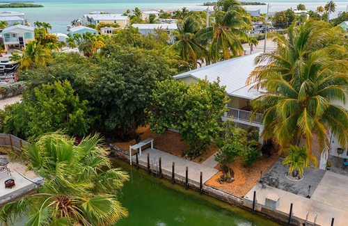 Cutthroat Harbor Estates Maison | Calico Jack Hideaway