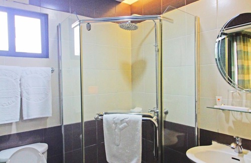 Lumban Hôtel | Caliraya Resort Club