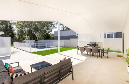Callala Beach Maison | Callala on King - Pet Friendly with Swimming Pool