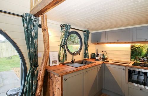 Kingswood Cottage | CALLOW POD, pet friendly, character holiday cottage in Chirbury