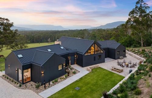 Kangaroo Valley Maison | Cally Mill Farm, Kangaroo Valley