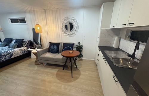 Burpengary Cabine | Calm on the creek studio for 2
