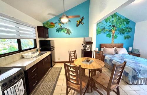 Santa Barbara Maison | Calm & Palms Second Floor Studio