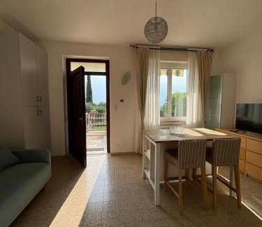 Calmasino Appartement | Calmasino