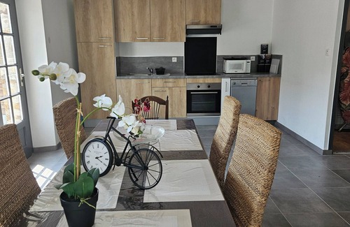Bolleville Maison | Calme et discrétion
