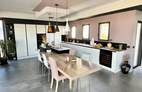 Saint-Gely-du-Fesc Maison | Calme et sérénité entre mer et garrigue