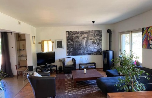 Charnay Maison | Calme et tranquillité à la campagne