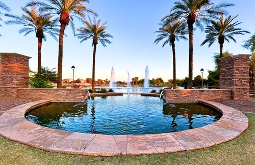 Maricopa Maison | Calming 5 Bed, 3 Bath, in Good Location