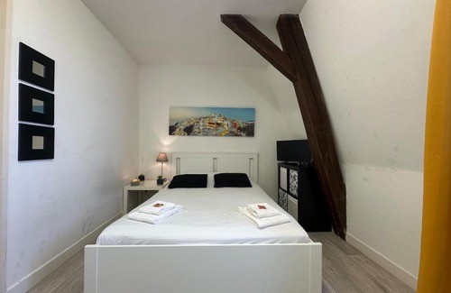Sedan Appartement | Calvaire charmant studio rénové proche gare