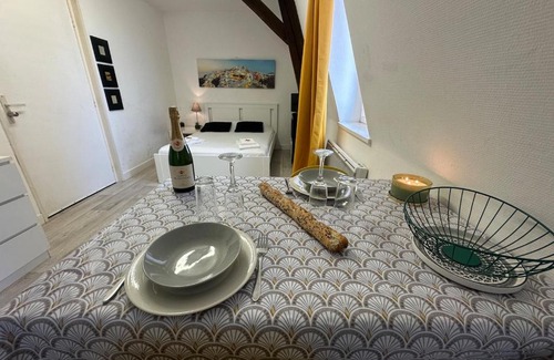 Sedan Appartement | Calvaire charmant studio rénové proche gare