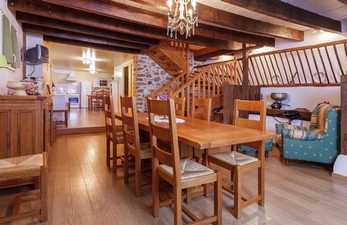 Calvinet Maison | Maison de vacances à Calvinet près de la forêt