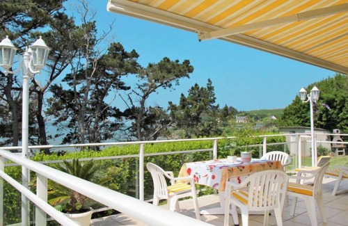 Saint-Michel-en-Greve Maison | Calypso by Interhome