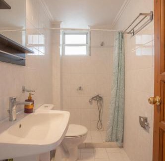 Yenion Appartement | Camaraki Lighthouse