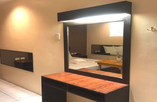 Caloocan Hôtel | Camarin Prime Hotel