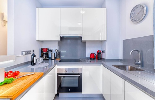 Centro Appartement | Camas Vacation Apartment by Solaga Holiday Homes