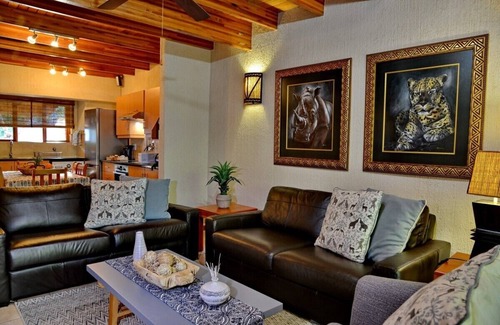Hazyview Maison | Cambalala Unit 4 - Luxury Self Catering Vacation Rental In Kruger Park Lodge