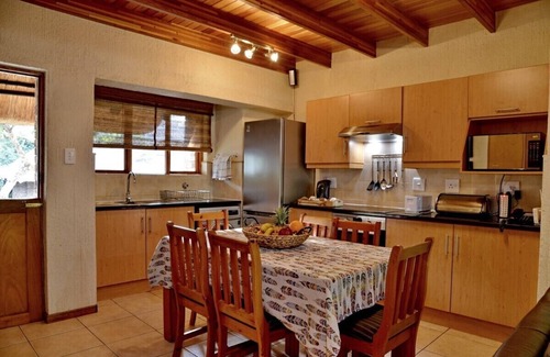 Hazyview Maison | Cambalala Unit 4 - Luxury Self Catering Vacation Rental In Kruger Park Lodge