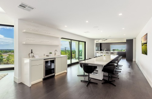 Copeland Hill Maison | Camelback Mountain Mansion - Micro-resort, Views, Golf, Heated Pool, Game Room