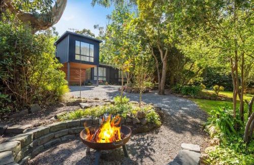 Mount Macedon Maison | Camellia Grove Retreat