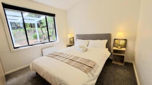 Mount Macedon Maison | Camellia Grove Retreat