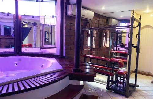 Scharlau Hôtel | Camelot Motel by Drops