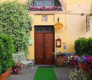 Buti Lit Et Petit-Déjeuner | Camere Zimmer Rooms San Francesco