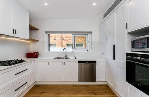 Cammeray Appartement | Cammeray- CAMM3 Warringa Road - Approx. $1850-$2150 per/week Beautifully Renovated Three Bedroom Home in Cammeray