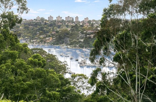 Cammeray Appartement | Cammeray- CAMM3 Warringa Road - Approx. $1850-$2150 per/week Beautifully Renovated Three Bedroom Home in Cammeray