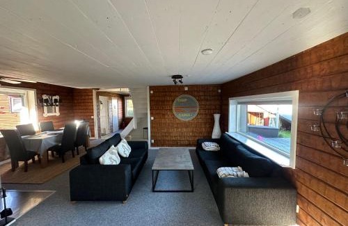 Jukkasjarvi Maison | Camp Caroli Villa Aurora