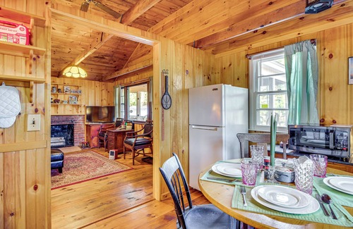 Waterboro Cabine | 'Camp Crescendo' Rustic Waterboro Cabin By Lake