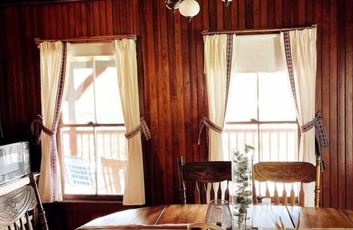 Eagle Bay Maison | Camp Garcon - Historic Great Camp in Raquette Lake