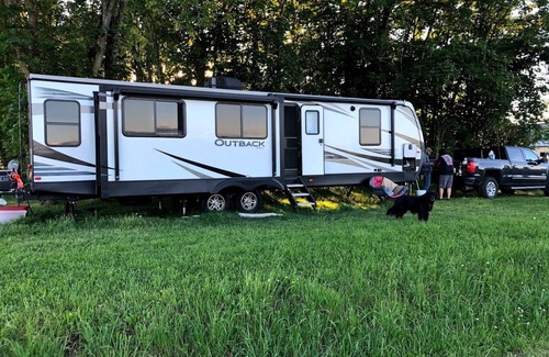 Lynden Location De VR | Camp in The Country From the Comforts of Your RV