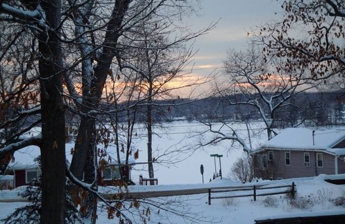 Niverville Maison | Camp Kinderhook Lake House