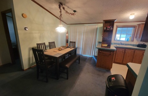 Pymatuning South Cabine | Camp Not Found - 3 Queen Bedrooms by the lake