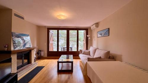 Villanua Appartement | Campanal de Izas