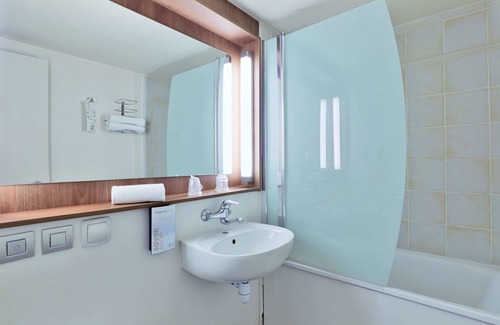 Ecully Hôtel | Campanile Lyon Ecully